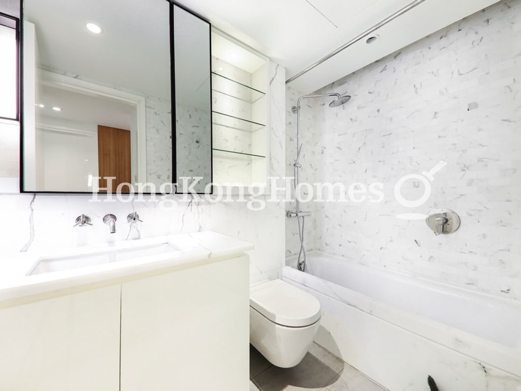 Guest Bathroom — The Aster，跑馬地