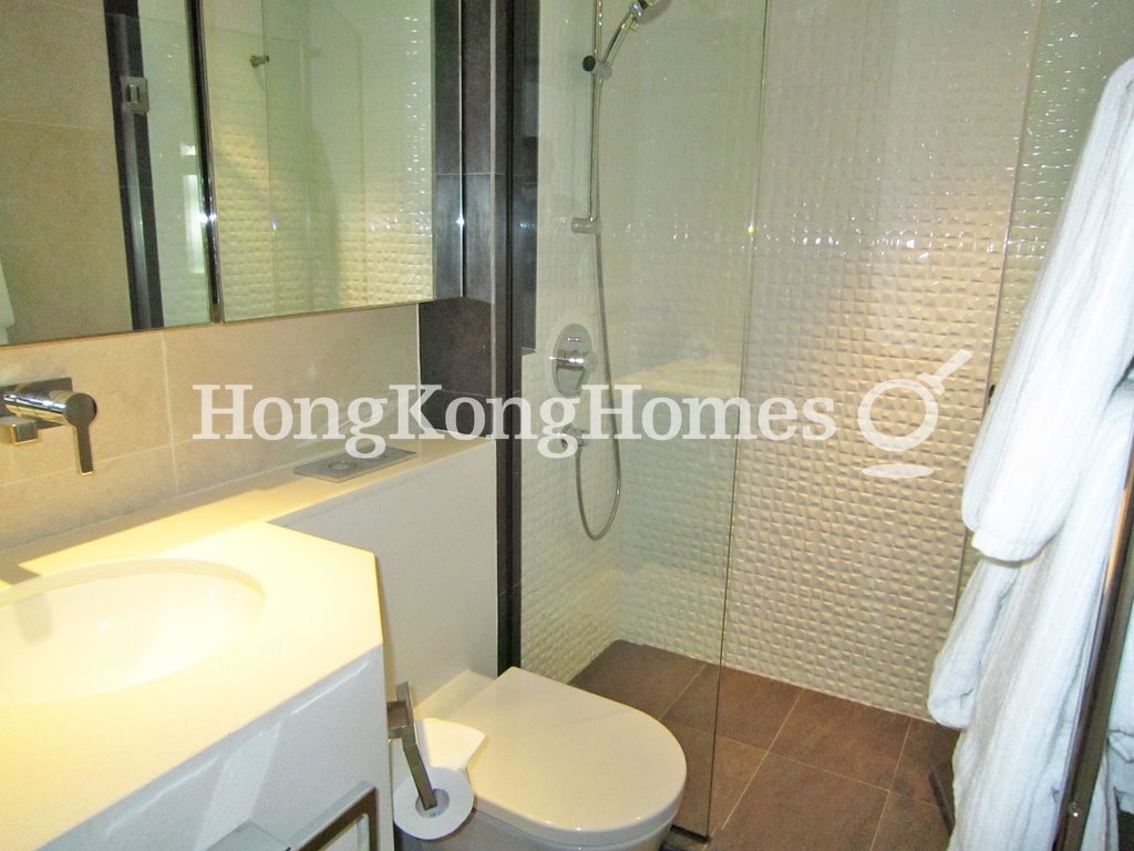 Guest Bathroom — V Happy Valley，跑馬地