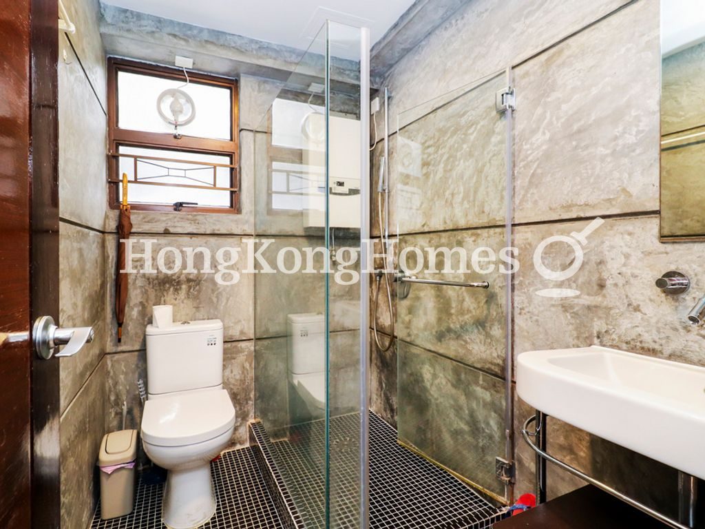 Guest Bathroom — 南灣花園 - C座，淺水灣