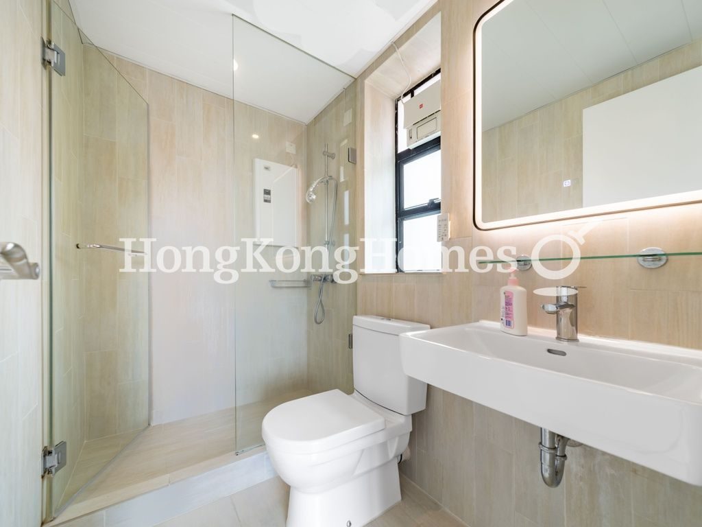 Master Bathroom — 應彪大廈，西半山