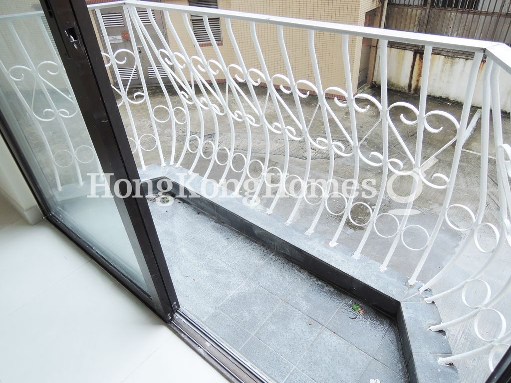 Balcony off Living & Dining Rm — Camelot Height, Mid-levels East