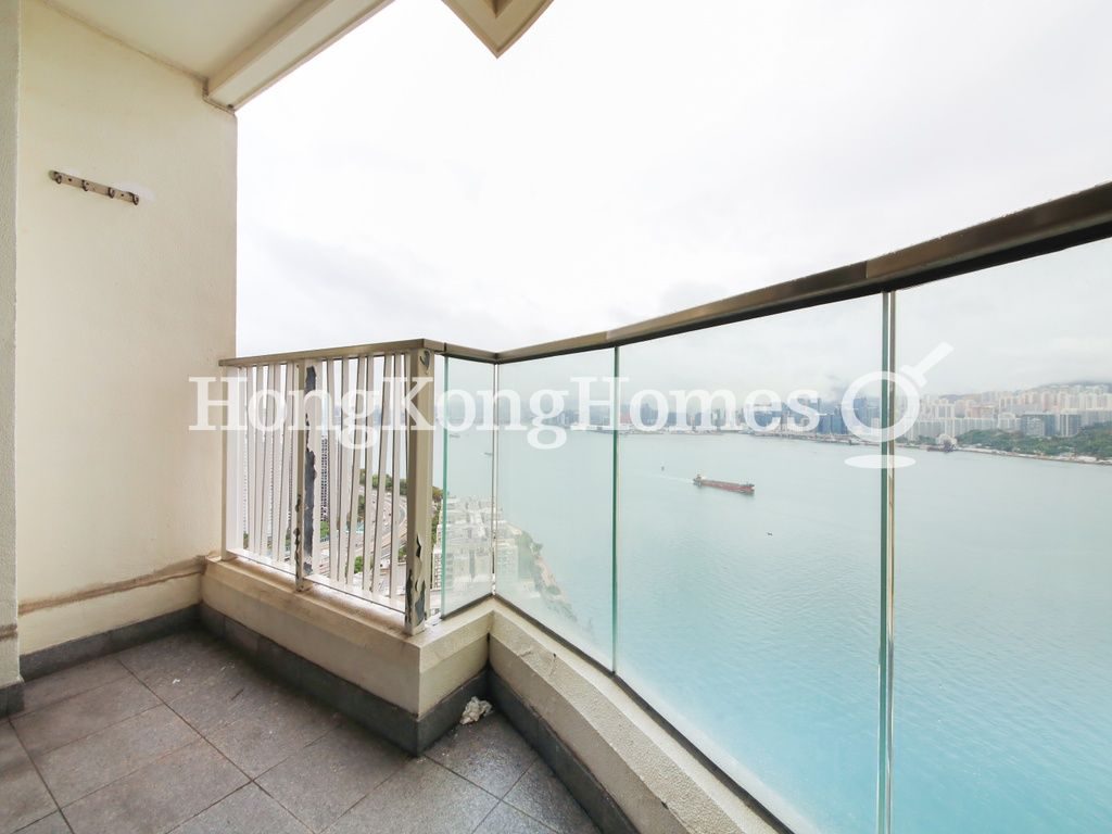 Balcony — Grand Promenade - Tower 02, Quarry Bay