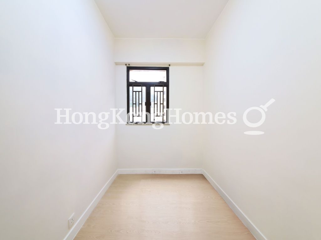 Third Bedroom — 荷塘苑，跑馬地