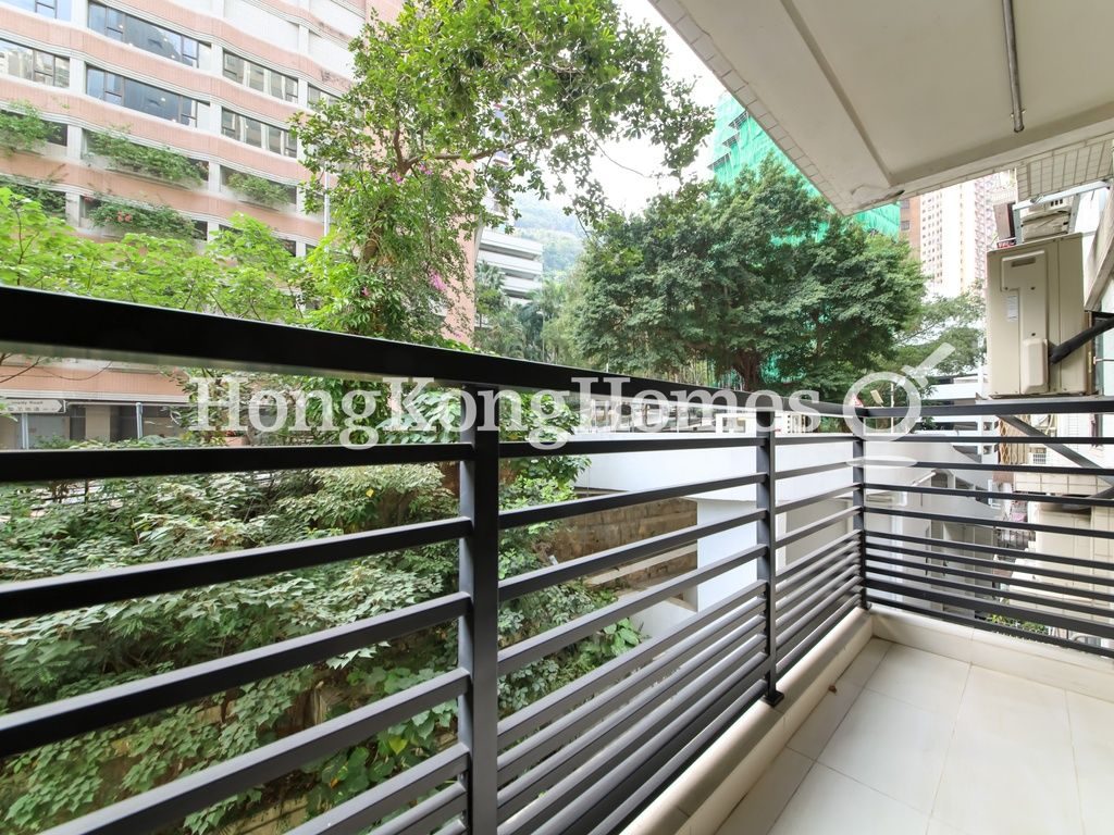 Balcony off Living and Dining Room — Phoenix Court - Block 04, Mid-levels East