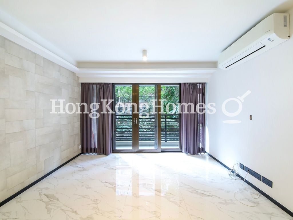 Living and Dining Room — Phoenix Court - Block 04, Mid-levels East