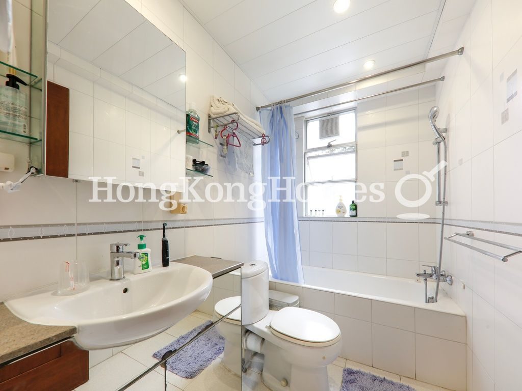 Master Bathroom — 鳳凰閣 - 第05座，東半山