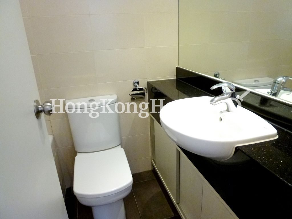 Master Bathroom — 鳳凰閣 - 第05座，東半山