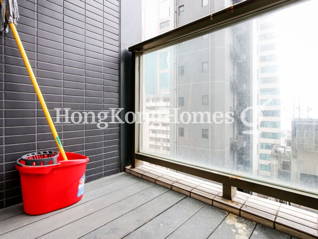 Balcony off Living and Dining Room — 西浦，上環